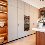 The Heart Of Fitzrovia Beautiful 2 Bed 3 Bath Home