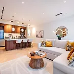 The Heart Of Fitzrovia Beautiful 2 Bed 3 Bath Home
