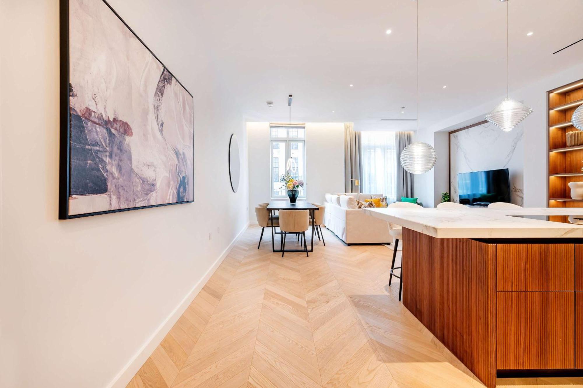 The Heart Of Fitzrovia Beautiful 2 Bed 3 Bath *