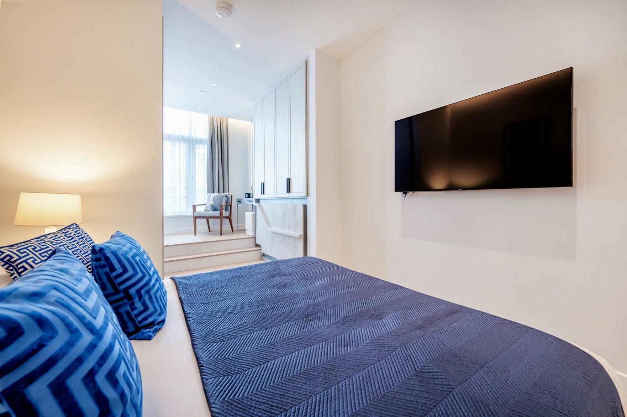 The Heart Of Fitzrovia Beautiful 2 Bed 3 Bath *