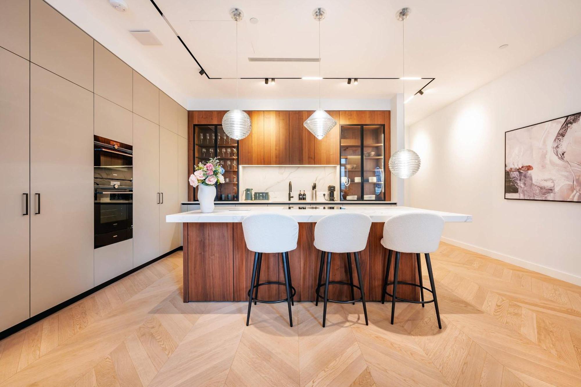The Heart Of Fitzrovia Beautiful 2 Bed 3 Bath Appartamento Londra